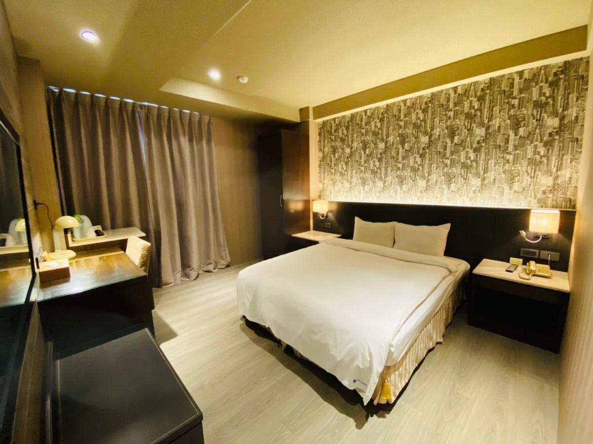 Dlinn Hotel Taichung Exteriör bild