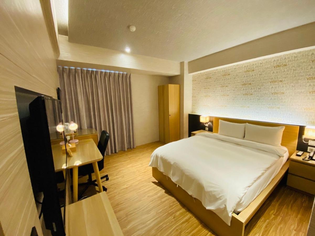 Dlinn Hotel Taichung Exteriör bild